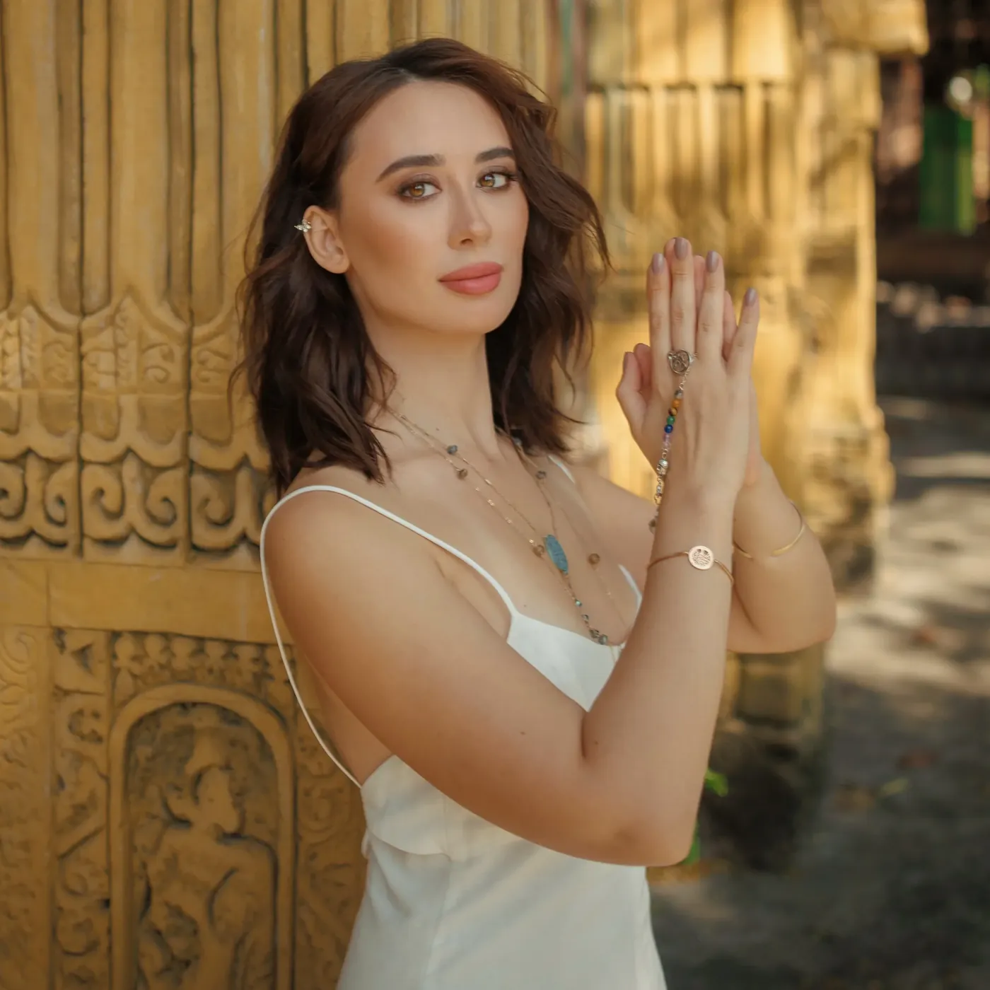 Лена Лотос