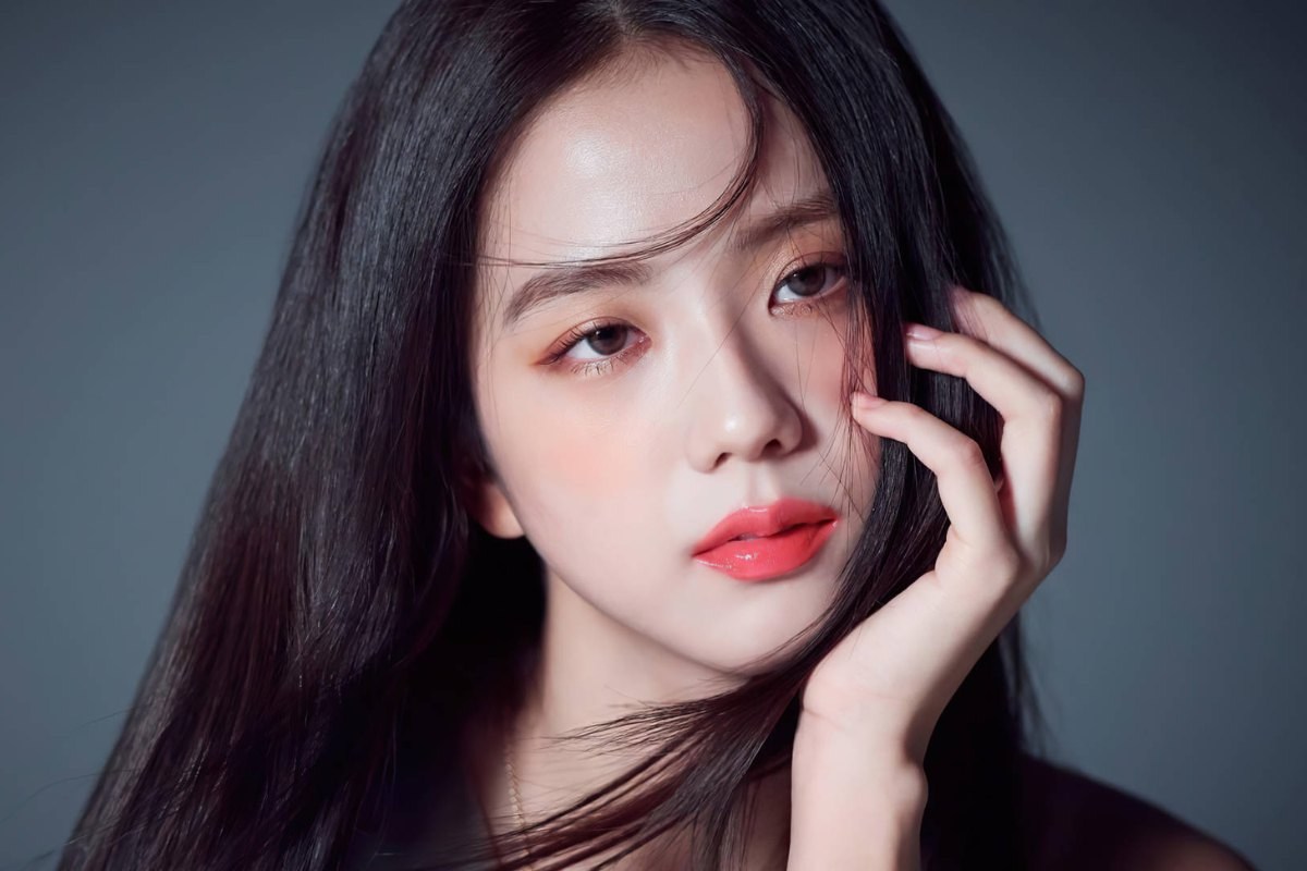 Джису, старшая участница BLACKPINK